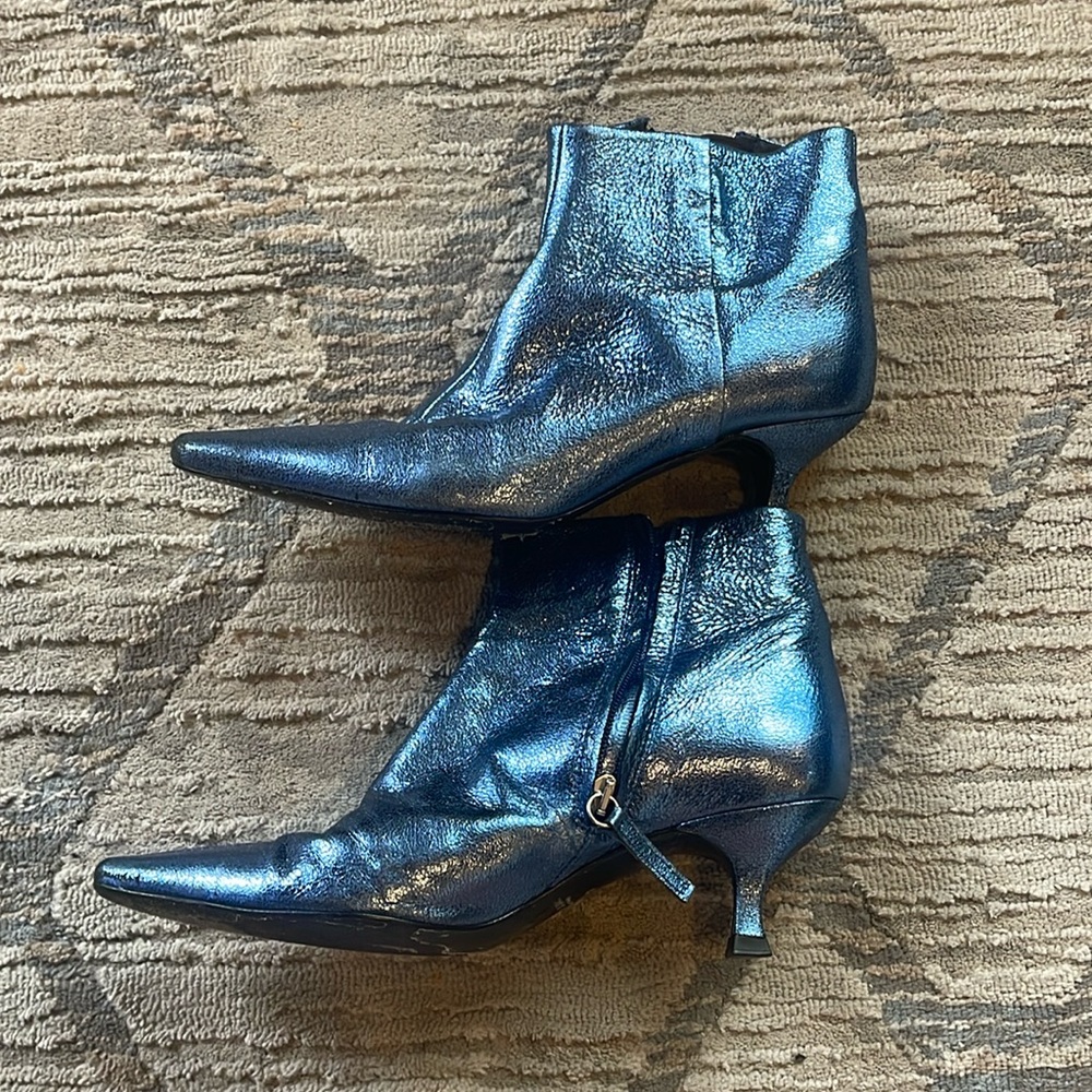 Zara blue metallic kitten heel bootie